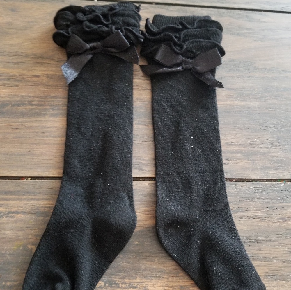 Toddler Girls black ruffle knee socks